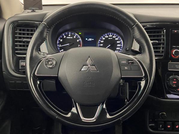 Mitsubishi Outlander III Рестайлинг 3 с пробегом 2019 года, цена 1 925 000 рублей, 155000 км, внедорожник, Автокод Объявления