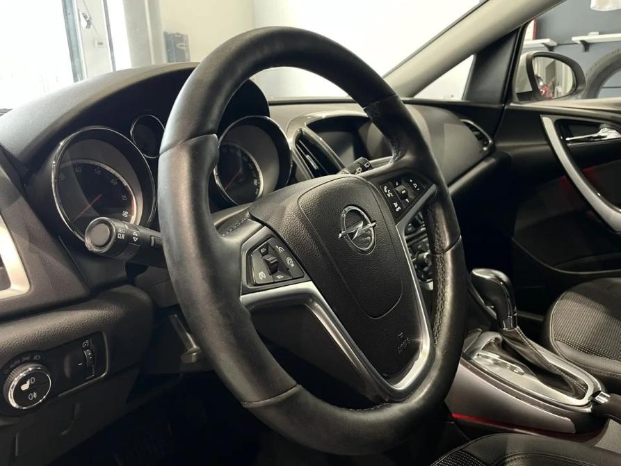 Opel Astra J Рестайлинг Москва  - изображение 13