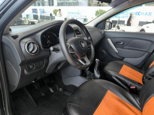Renault Logan II Рестайлинг с пробегом 2019 года, цена 880 000 рублей, 136295 км, седан, Автокод Объявления