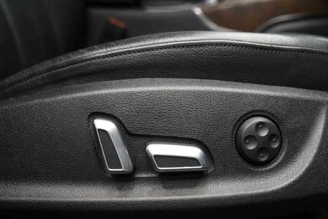 Audi A6 IV (C7) Рестайлинг с пробегом 2015 года, цена 2 445 000 рублей, 145000 км, седан, Автокод Объявления
