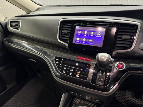 Honda Odyssey V с пробегом 2016 года, цена 2 097 000 рублей, 176100 км, минивэн, Автокод Объявления