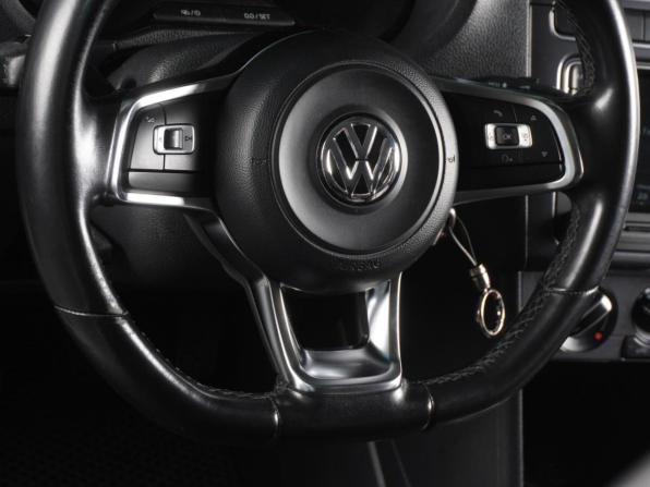 Volkswagen Polo V Рестайлинг с пробегом 2019 года, цена 1 120 000 рублей, 144509 км, седан, Автокод Объявления