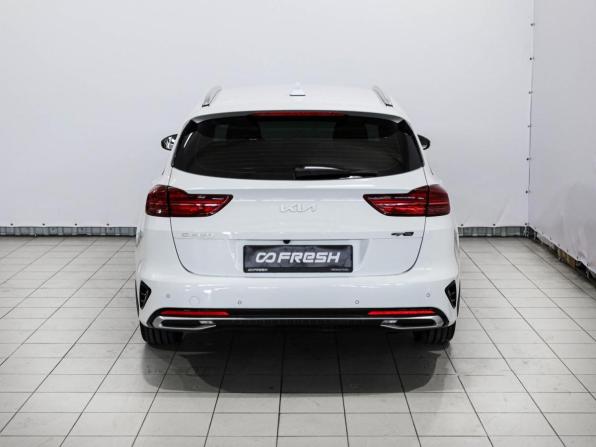 Kia Ceed III Рестайлинг с пробегом 2021 года, цена 2 099 000 рублей, 93489 км, универсал, Автокод Объявления