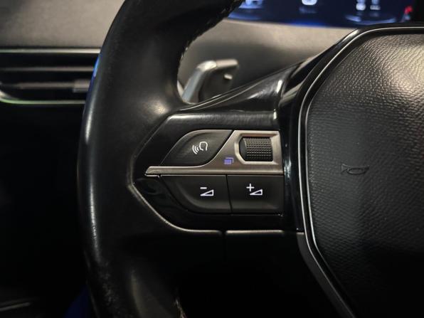 Peugeot 3008 II с пробегом 2017 года, цена 1 599 000 рублей, 162000 км, внедорожник, Автокод Объявления