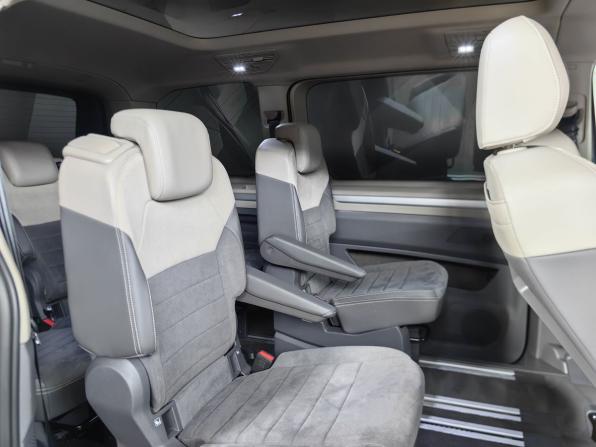 Volkswagen Multivan T7 с пробегом 2022 года, цена 5 759 000 рублей, 167866 км, минивэн, Автокод Объявления