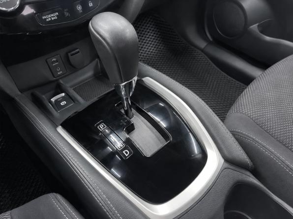 Nissan Qashqai II с пробегом 2017 года, цена 1 649 000 рублей, 169160 км, внедорожник, Автокод Объявления