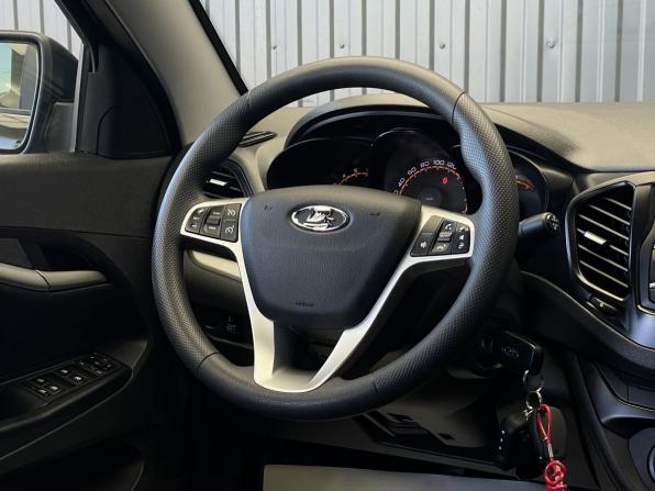 Lada (ВАЗ) Vesta I с пробегом 2022 года, цена 1 087 000 рублей, 91397 км, седан, Автокод Объявления