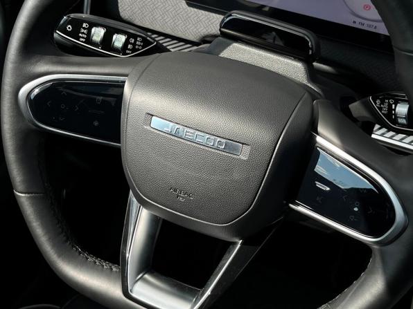 Jaecoo J7 I с пробегом 2024 года, цена 2 598 900 рублей, 13808 км, внедорожник, Автокод Объявления