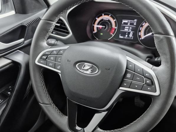 Lada (ВАЗ) Vesta I Рестайлинг (NG) с пробегом 2023 года, цена 1 316 000 рублей, 20776 км, седан, Автокод Объявления