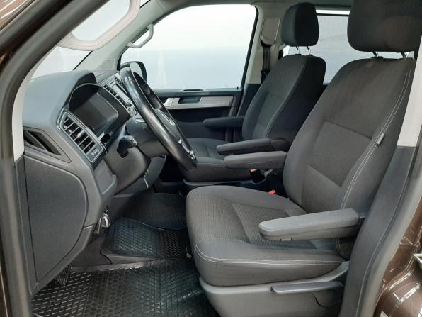 Volkswagen Multivan T6 с пробегом 2018 года, цена 3 940 000 рублей, 166167 км, минивэн, Автокод Объявления