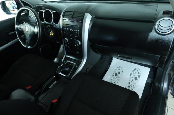 Suzuki Grand Vitara II Рестайлинг с пробегом 2010 года, цена 1 129 000 рублей, 205300 км, внедорожник, Автокод Объявления