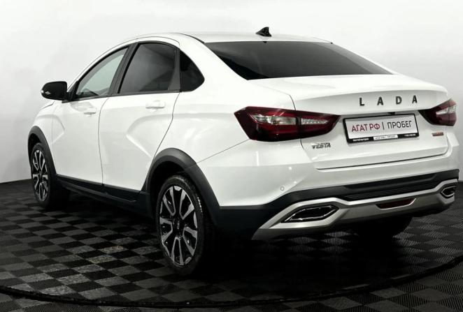 Lada (ВАЗ) Vesta I Рестайлинг (NG) с пробегом 2024 года, цена 1 275 000 рублей, 34890 км, седан, Автокод Объявления
