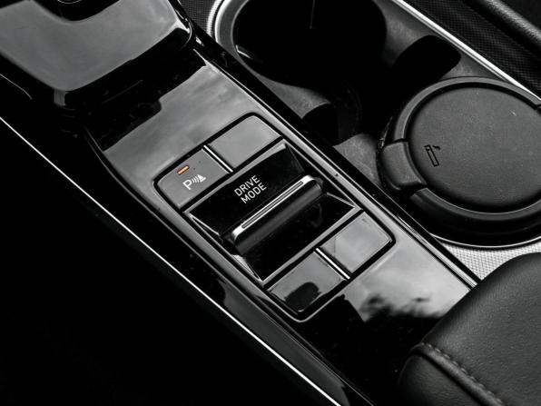 Hyundai Sonata VIII (DN8) с пробегом 2021 года, цена 2 099 000 рублей, 111217 км, седан, Автокод Объявления