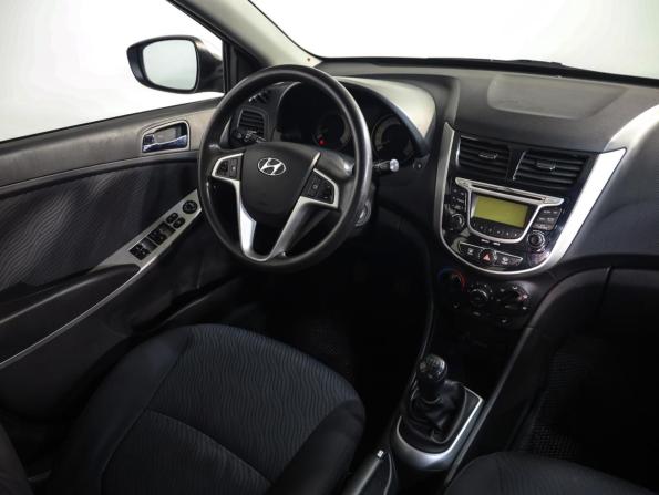 Hyundai Solaris I с пробегом 2013 года, цена 899 777 рублей, 152000 км, седан, Автокод Объявления