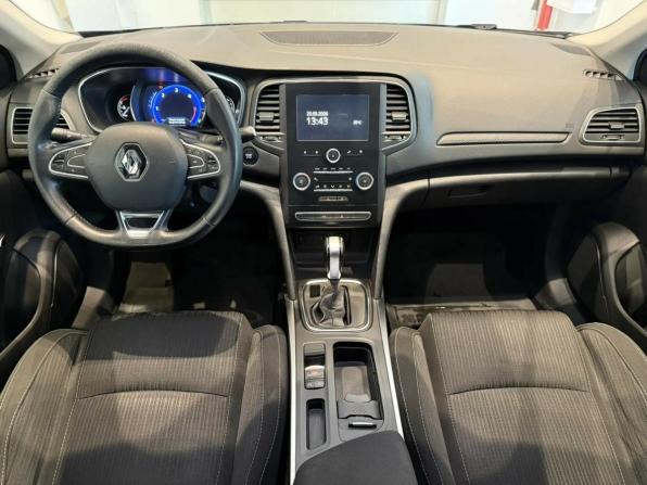 Renault Megane IV с пробегом 2017 года, цена 1 300 000 рублей, 133199 км, универсал, Автокод Объявления