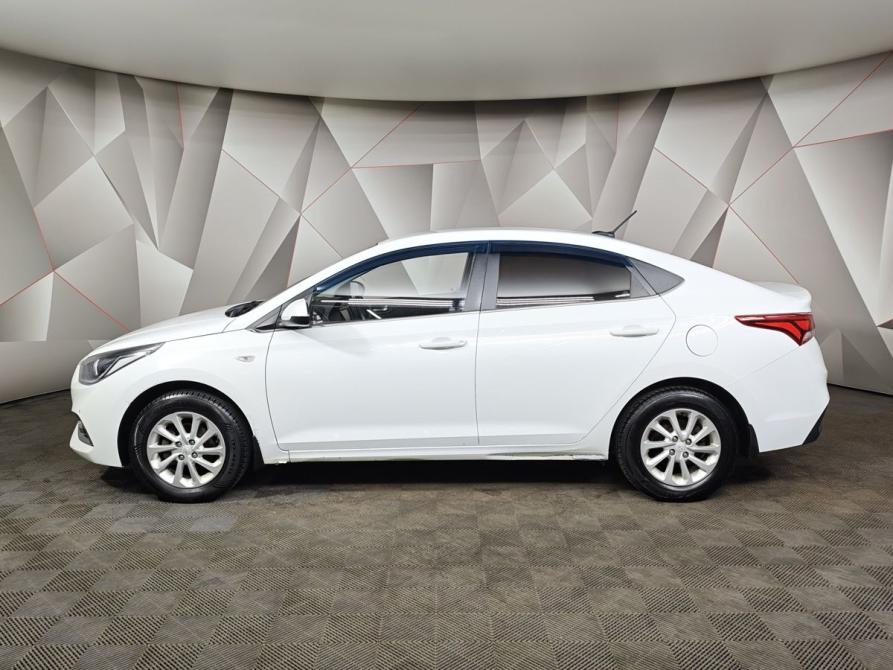 Hyundai Solaris II Москва  - изображение 5