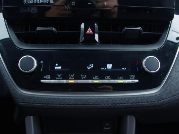 Toyota Corolla Cross I с пробегом 2024 года, цена 3 340 000 рублей, 708 км, внедорожник, Автокод Объявления