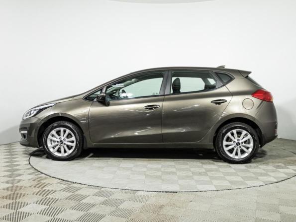 Kia Ceed II Рестайлинг с пробегом 2017 года, цена 1 099 000 рублей, 174100 км, хэтчбек, Автокод Объявления