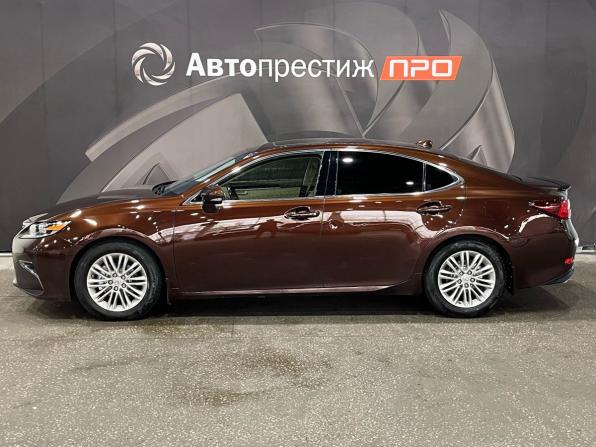 Lexus ES VI Рестайлинг с пробегом 2017 года, цена 1 995 000 рублей, 222415 км, седан, Автокод Объявления