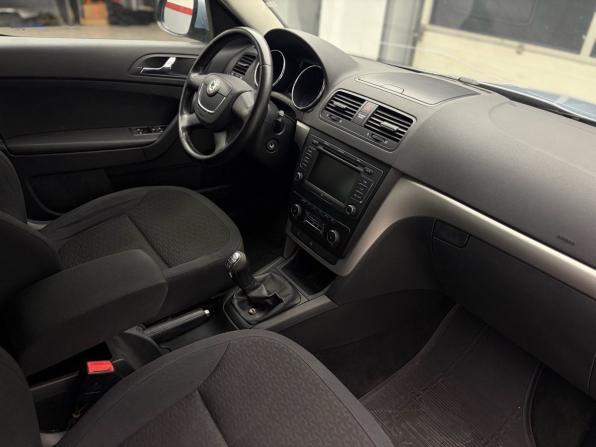 Skoda Yeti I с пробегом 2010 года, цена 809 000 рублей, 200568 км, внедорожник, Автокод Объявления