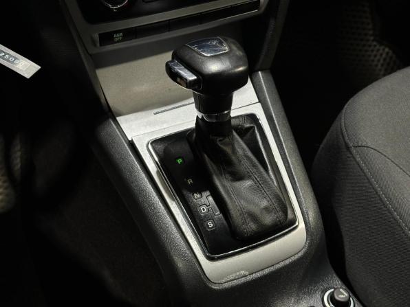 Skoda Octavia II (A5) Рестайлинг с пробегом 2012 года, цена 900 000 рублей, 191416 км, лифтбек, Автокод Объявления