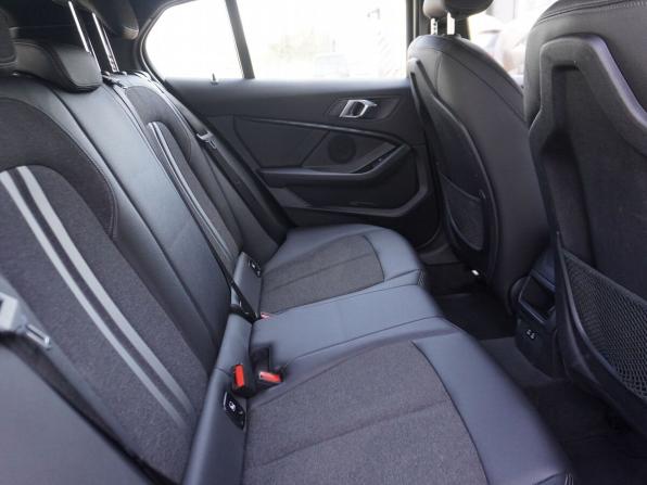 BMW 1 серии III (F40) с пробегом 2020 года, цена 2 537 000 рублей, 59651 км, хэтчбек, Автокод Объявления