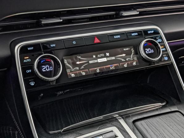 Genesis GV80 I с пробегом 2022 года, цена 5 700 000 рублей, 95934 км, внедорожник, Автокод Объявления