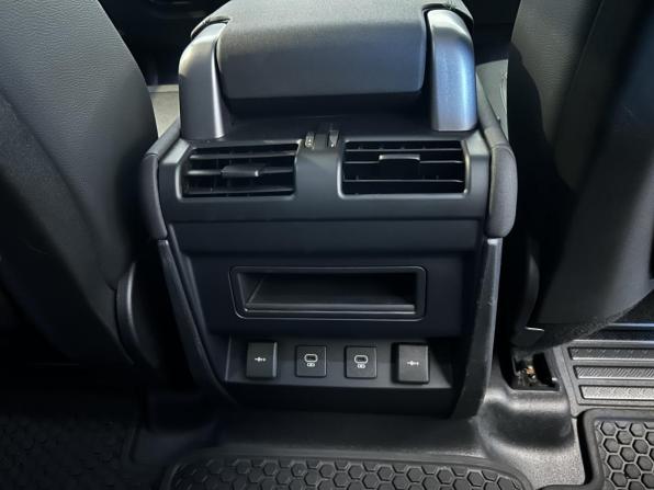 Land Rover Defender II с пробегом 2021 года, цена 4 500 000 рублей, 57600 км, внедорожник, Автокод Объявления