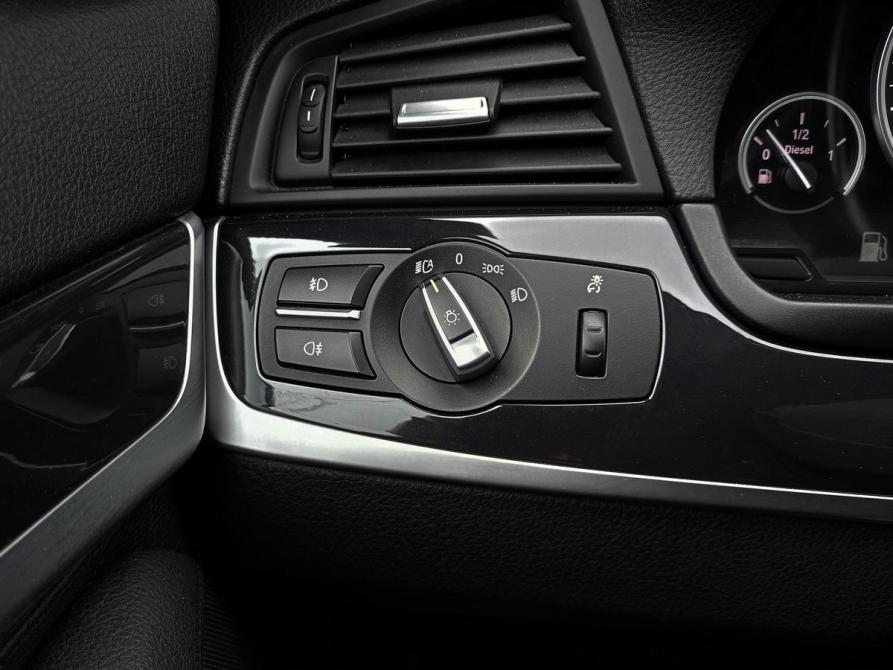 BMW 5 серии VI (F10/F11/F07) Рестайлинг Казань  - изображение 10