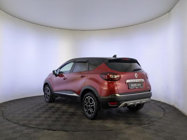 Renault Kaptur I Рестайлинг с пробегом 2021 года, цена 1 795 000 рублей, 43482 км, внедорожник, Автокод Объявления