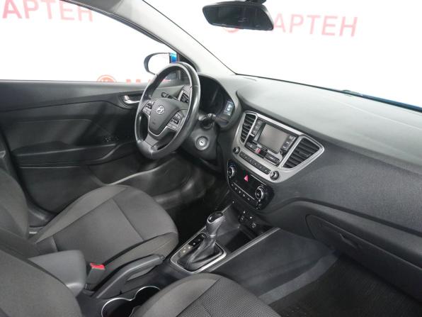 Hyundai Solaris II с пробегом 2019 года, цена 1 553 000 рублей, 61386 км, седан, Автокод Объявления