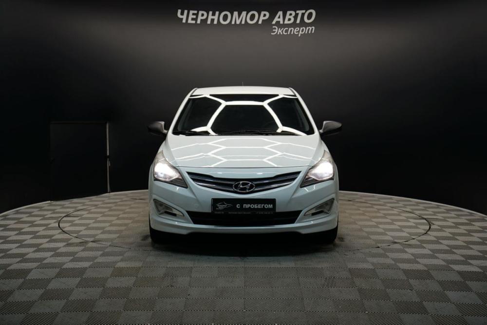 Hyundai Solaris I Рестайлинг Крым  - изображение 8