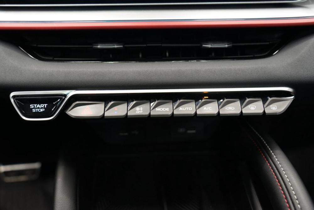 Geely Coolray I Рестайлинг Крым  - изображение 17
