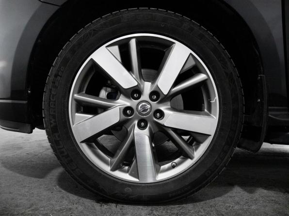 Nissan Pathfinder IV с пробегом 2015 года, цена 2 000 000 рублей, 162720 км, внедорожник, Автокод Объявления