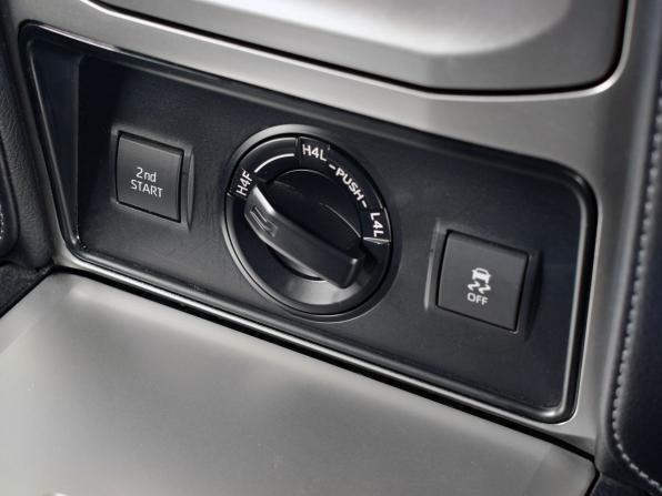 Toyota Land Cruiser Prado 150 Series Рестайлинг 3 с пробегом 2021 года, цена 5 734 995 рублей, 74759 км, внедорожник, Автокод Объявления