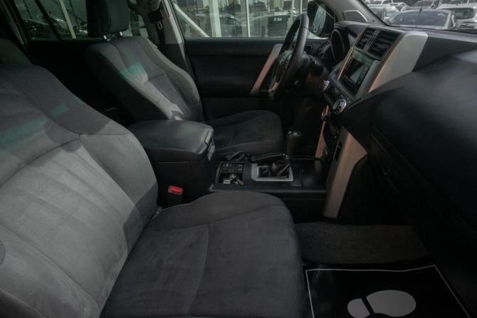 Toyota Land Cruiser Prado 150 Series с пробегом 2013 года, цена 2 845 000 рублей, 160000 км, внедорожник, Автокод Объявления