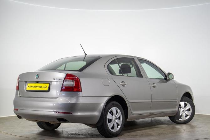 Skoda Octavia II (A5) Рестайлинг с пробегом 2011 года, цена 659 000 рублей, 245000 км, лифтбек, Автокод Объявления