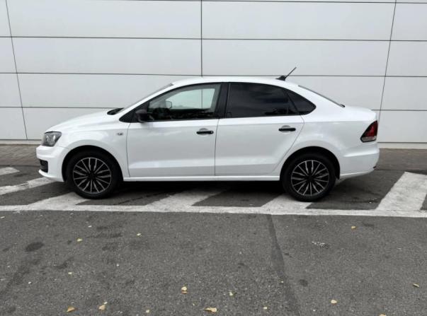 Volkswagen Polo V Рестайлинг с пробегом 2019 года, цена 920 000 рублей, 193903 км, седан, Автокод Объявления