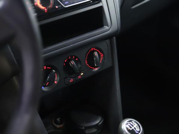 Volkswagen Polo V с пробегом 2012 года, цена 630 000 рублей, 217652 км, седан, Автокод Объявления