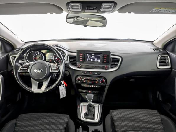 Kia Ceed III с пробегом 2020 года, цена 2 100 000 рублей, 66193 км, хэтчбек, Автокод Объявления