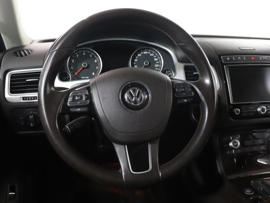 Volkswagen Touareg II Рестайлинг Москва  - изображение 19