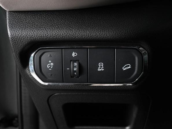 Haval Jolion I Рестайлинг с пробегом 2024 года, цена 2 249 000 рублей, 13746 км, внедорожник, Автокод Объявления