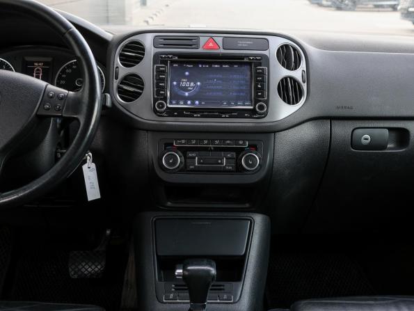 Volkswagen Tiguan I с пробегом 2010 года, цена 679 000 рублей, 291238 км, внедорожник, Автокод Объявления