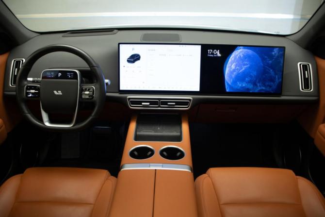 Li Auto (Lixiang) L6 I с пробегом 2024 года, цена 5 895 000 рублей, 28900 км, внедорожник, Автокод Объявления