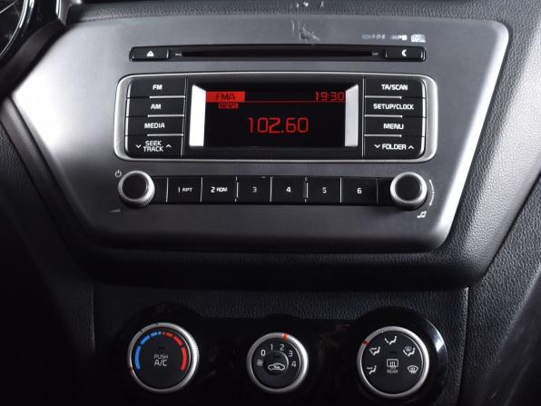Kia Rio III Рестайлинг с пробегом 2015 года, цена 1 049 999 рублей, 123055 км, хэтчбек, Автокод Объявления