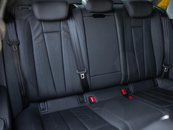 Audi A4 V (B9) Рестайлинг с пробегом 2020 года, цена 2 933 000 рублей, 99000 км, седан, Автокод Объявления