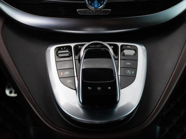 Mercedes-Benz V-Класс III (W447) с пробегом 2015 года, цена 3 638 000 рублей, 147000 км, минивэн, Автокод Объявления