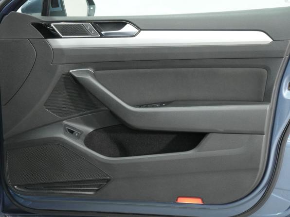 Volkswagen Passat B8 с пробегом 2015 года, цена 1 670 000 рублей, 153709 км, универсал, Автокод Объявления