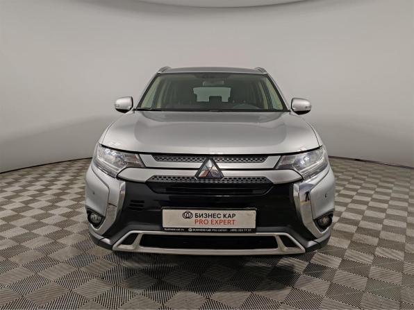 Mitsubishi Outlander III Рестайлинг 3 с пробегом 2019 года, цена 2 275 000 рублей, 67706 км, внедорожник, Автокод Объявления