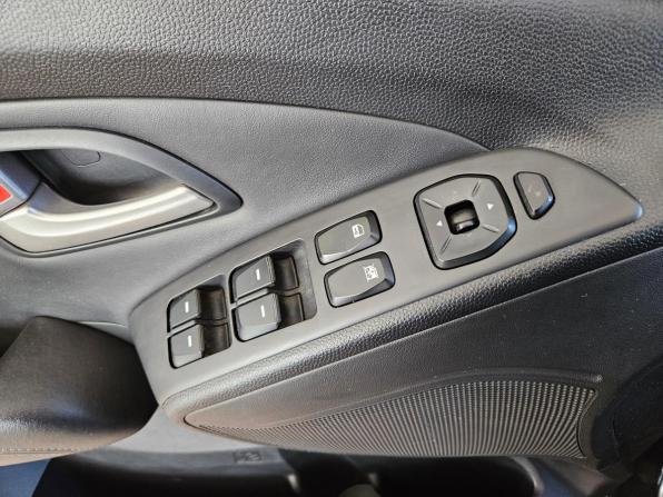Hyundai ix35 I с пробегом 2012 года, цена 980 000 рублей, 207287 км, внедорожник, Автокод Объявления